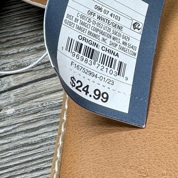 Women's Gene Slide Sandals - Universal Thread - Picture 8 of 8